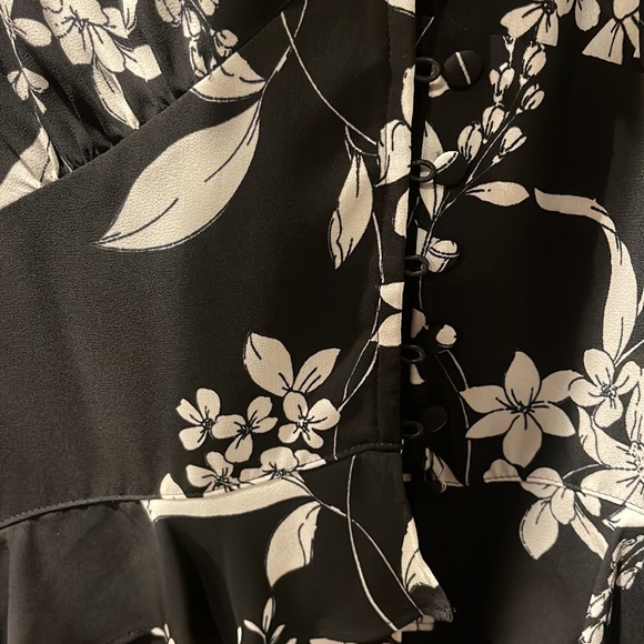 Express NEVER WORN longline top/over coat - Picture 3 of 5